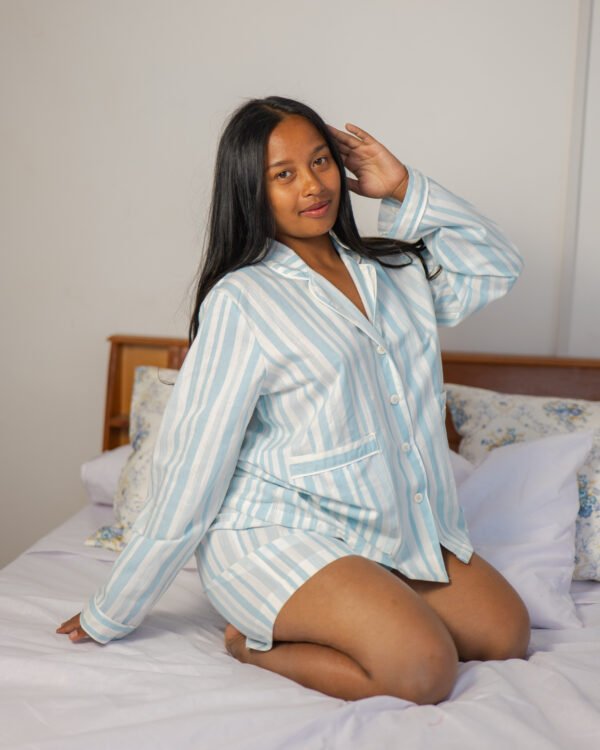 Lazy Day | Ensemble pyjama short et haut à manches longues – Image 2